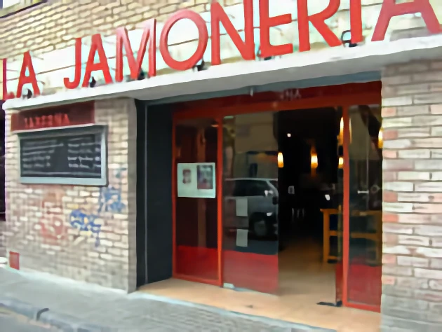 Fachada del restaurante La Jamonería